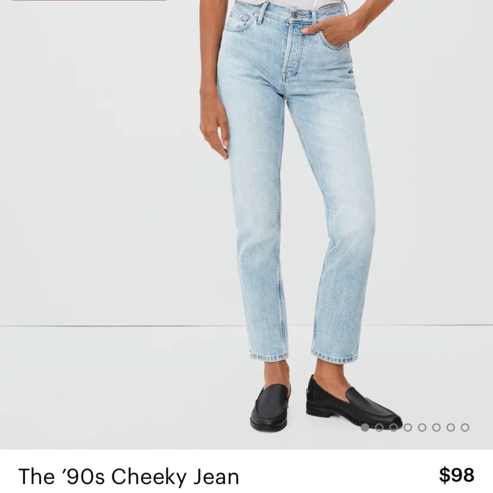 Everlane 90’s Cheeky Jeans. Size 28. Ankle length. Wore only a handful of times.